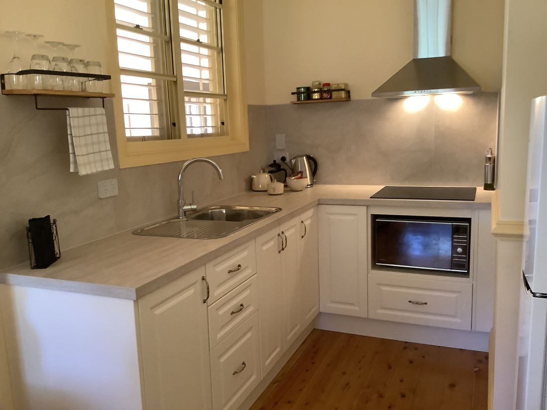 Jacaranda/Family Suite Kitchen